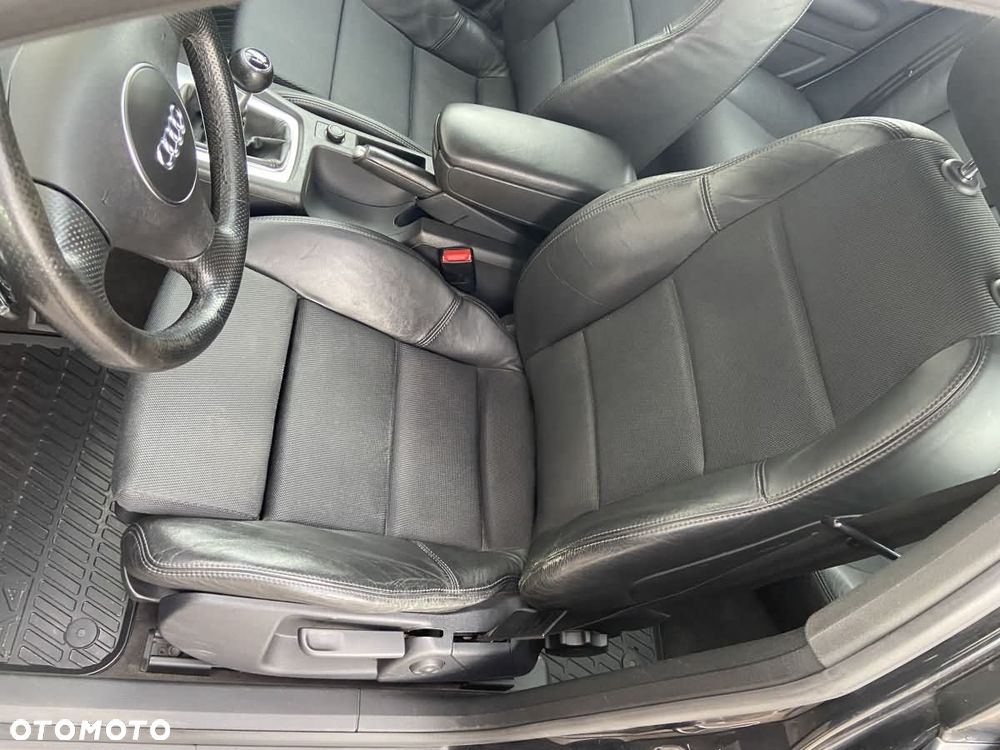 Audi A4 Limousine 1.8 T - 15