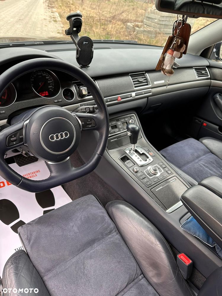 Audi A8 4.2 Quattro - 19