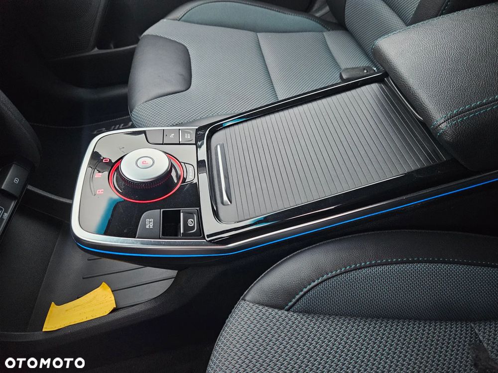 Kia Niro e-Niro 64kWh M - 14