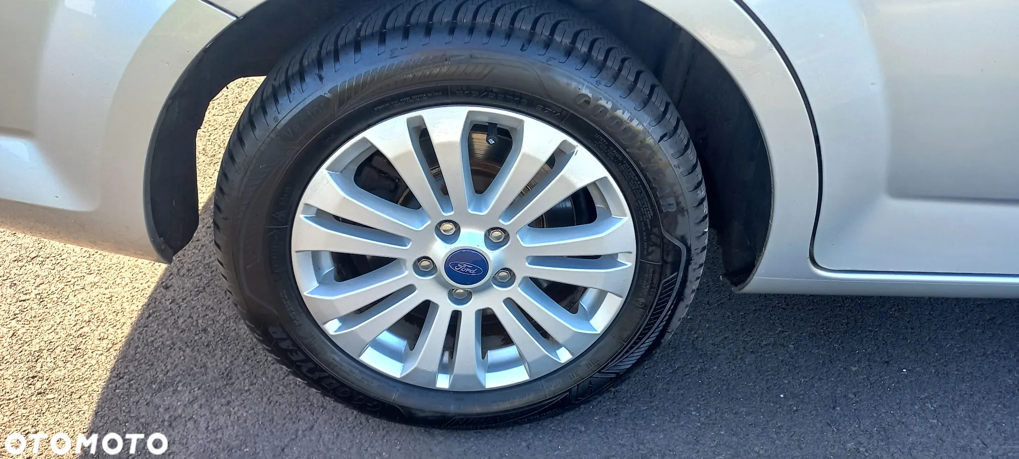 Ford Mondeo 2.0 TDCi Gold X Plus - 16