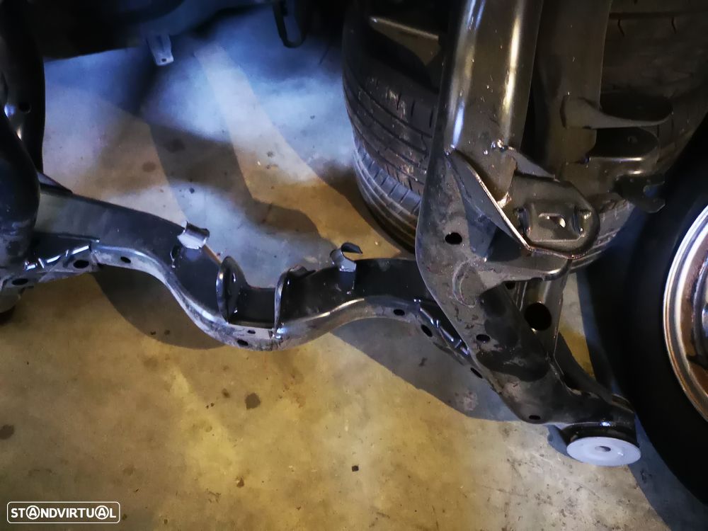 AUDI Q7 CHARRIOT TRÁS - 3