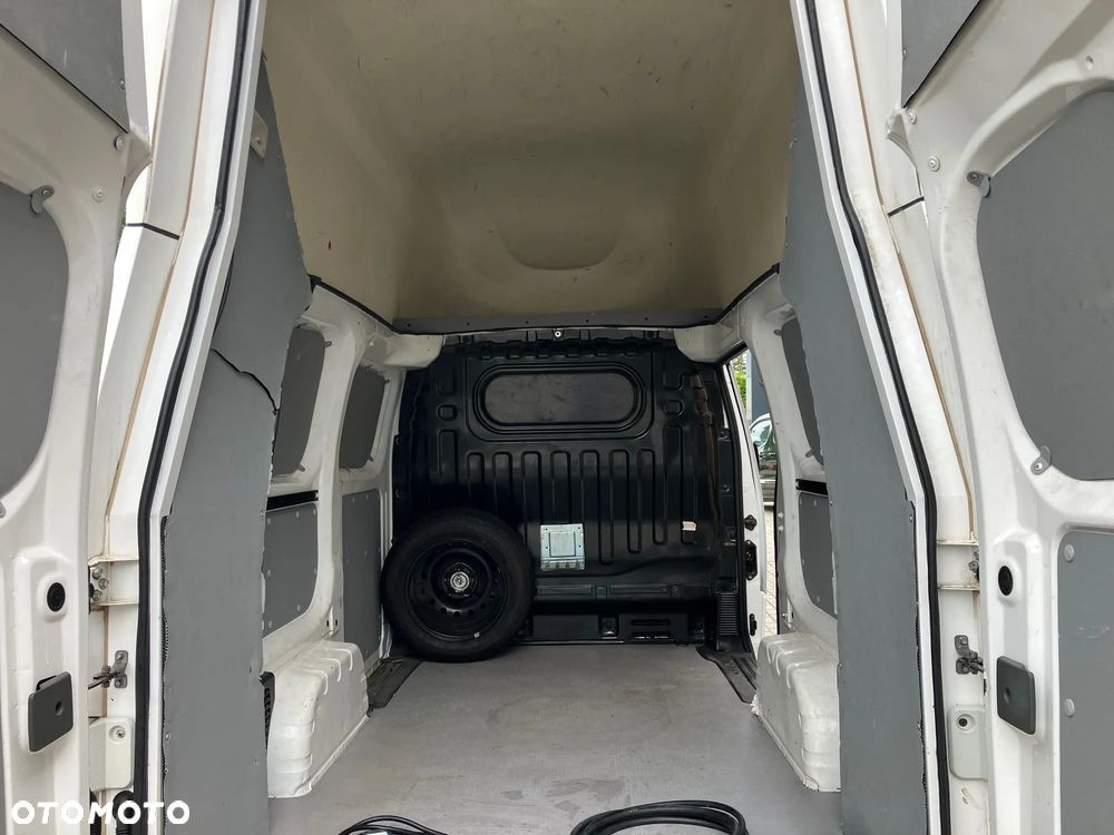 Nissan NV200 XL VOLTIA - 9