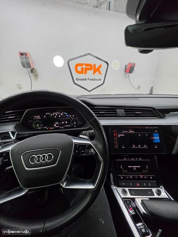 Audi e-tron 50 quattro - 27