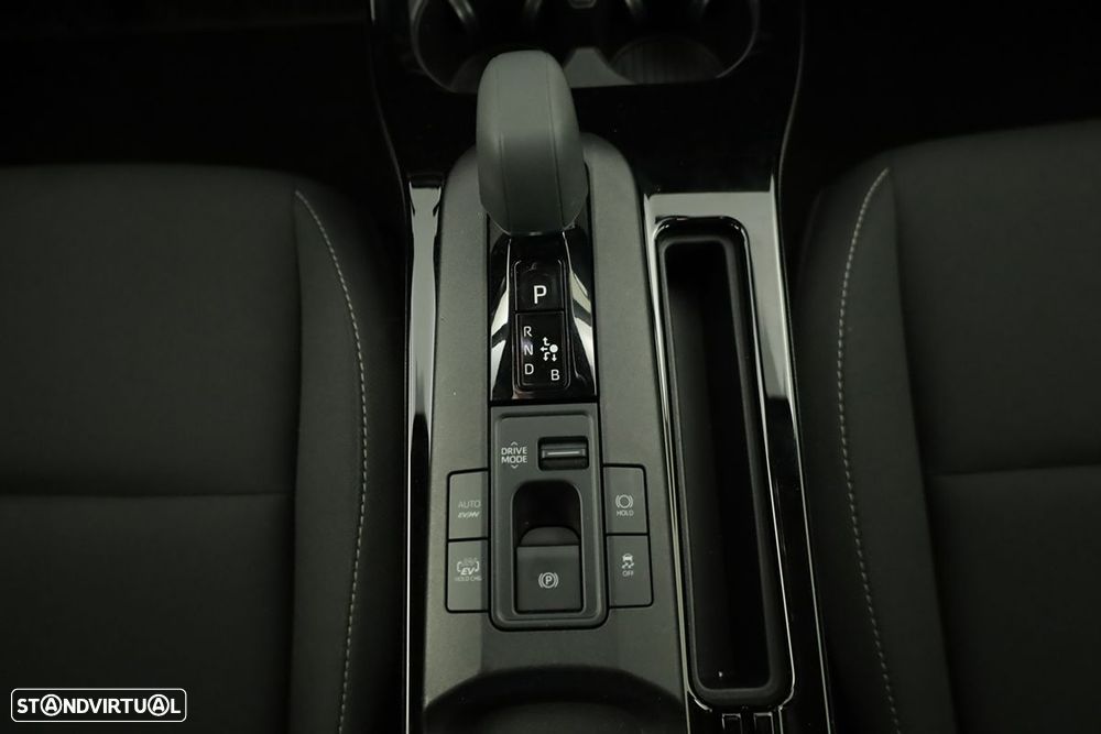Toyota Prius 2.0 Plug-in Exclusive - 13