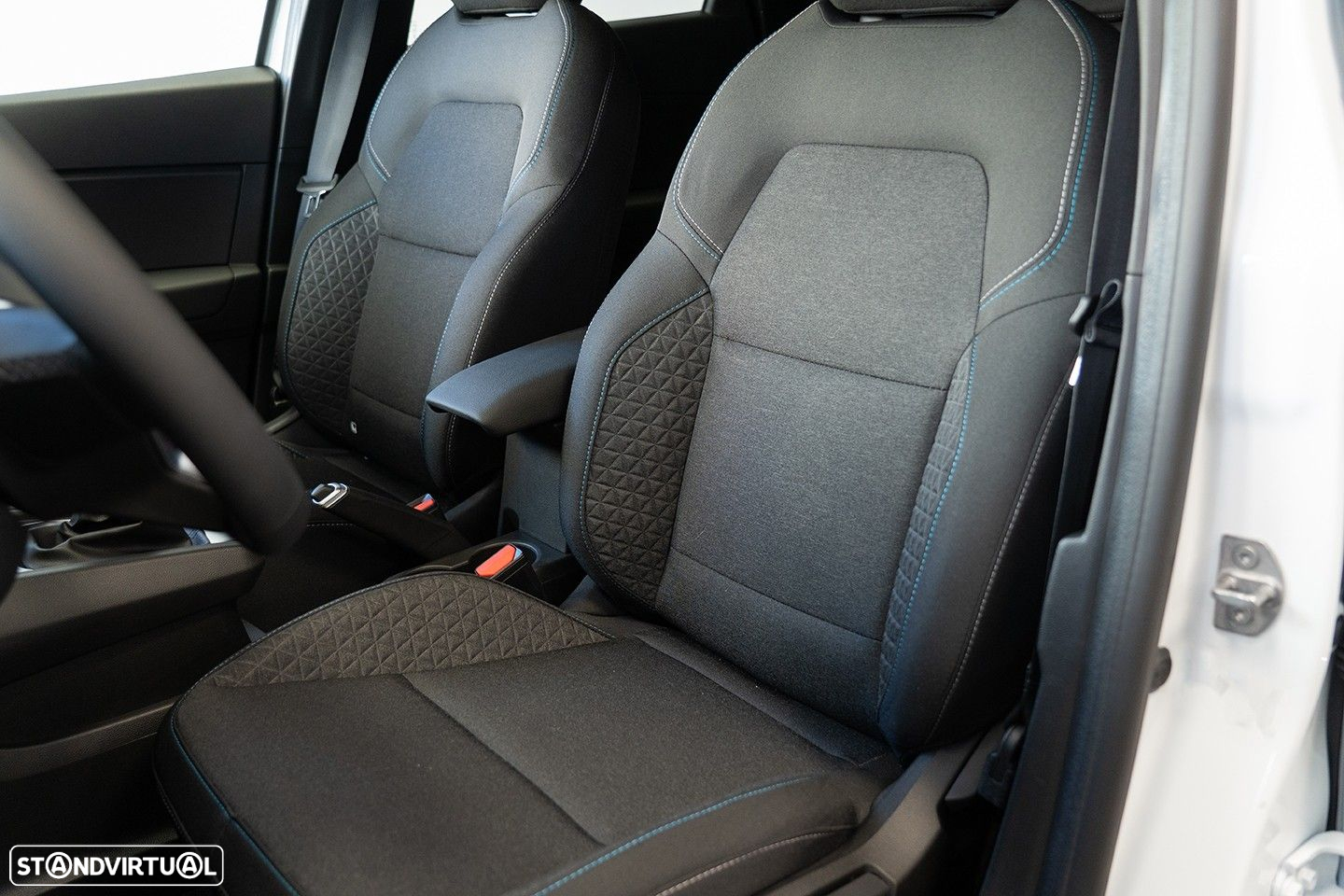Mitsubishi ASX - 16