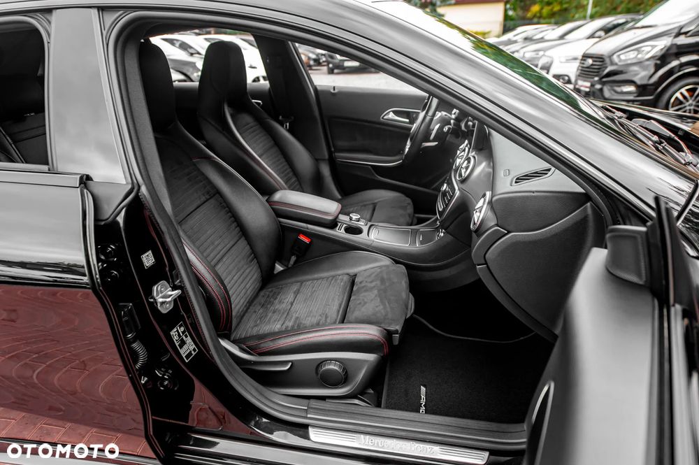 Mercedes-Benz CLA 250 4Matic 7G-DCT AMG Line - 21