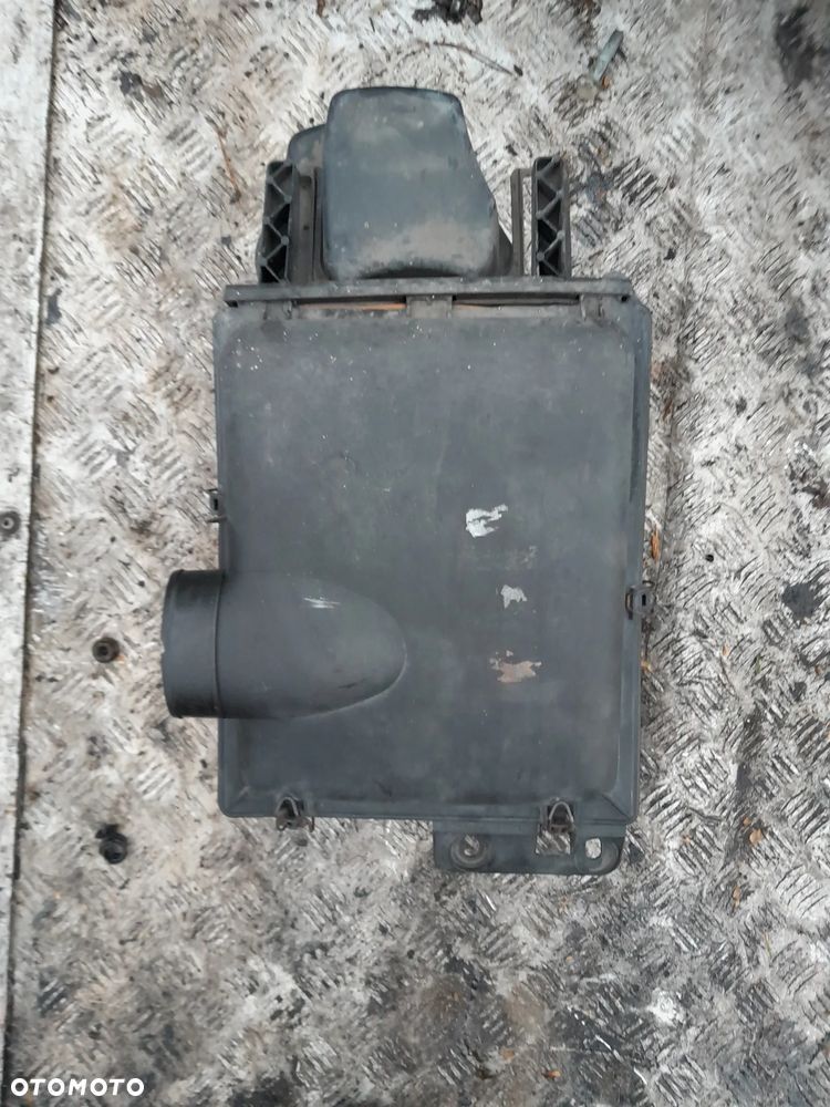 Obudowa filtra powietrza Renault Master II 2.5D