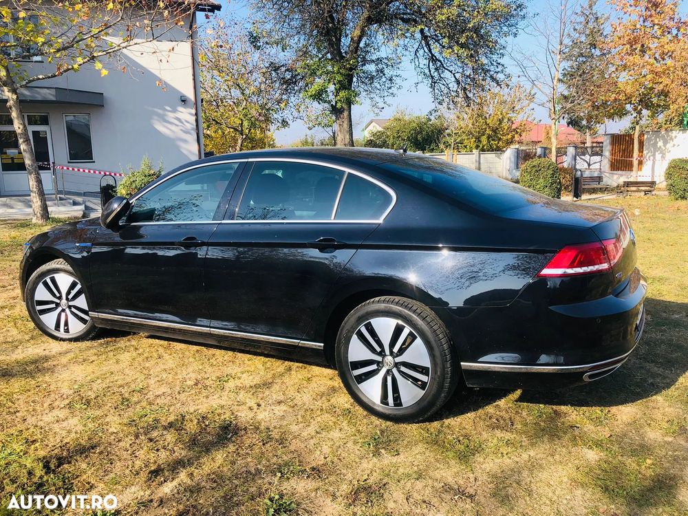 Volkswagen Passat - 7