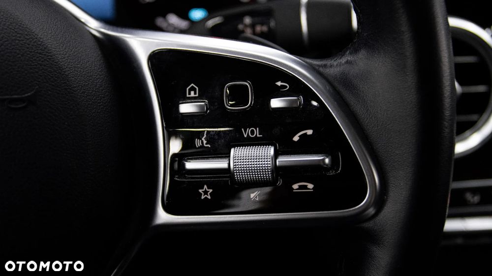 Mercedes-Benz GLC 200 4Matic 9G-TRONIC AMG Line - 19