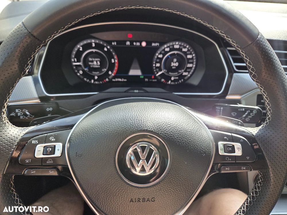Volkswagen Passat Alltrack 2.0 TDI SCR 4Motion DSG - 12