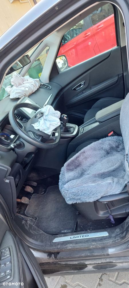 Renault Scenic - 12