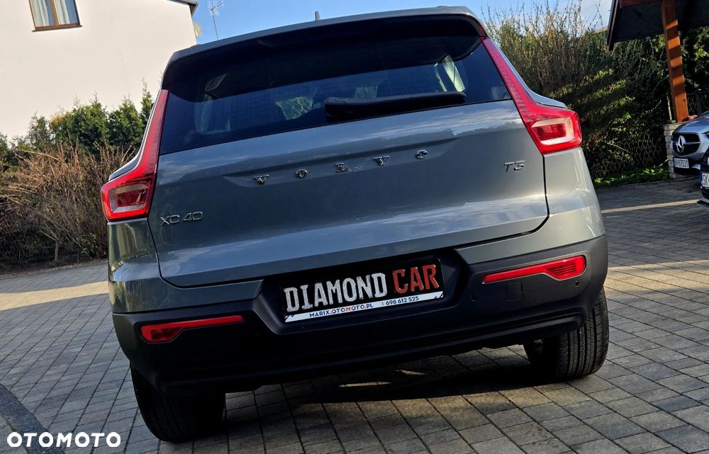 Volvo XC 40 T3 Momentum Pro - 15