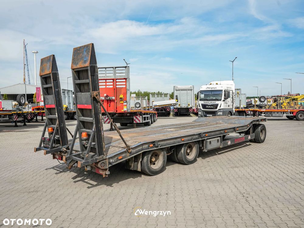 Inny BAUER FAHRZEUGBAU | Przyczepa 3 osiowa z najazdami hydraulicznymi - 6