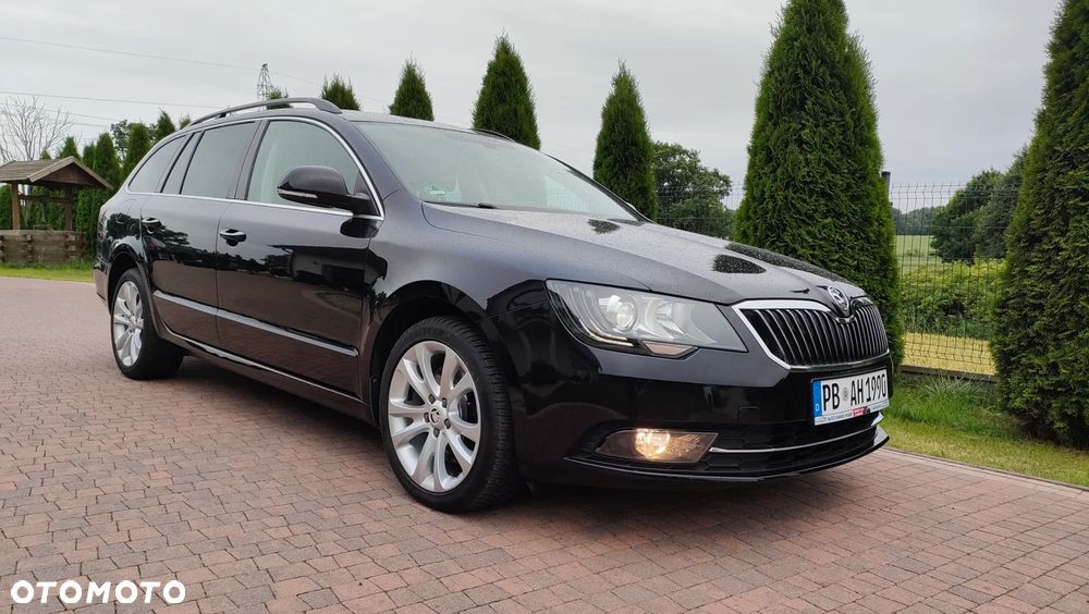 Skoda Superb 2.0 TDI DSG Exclusive - 20