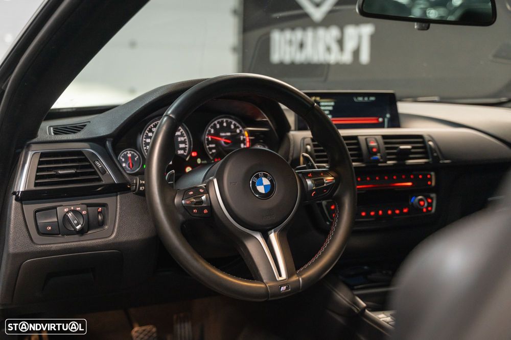 BMW M4 Auto - 4