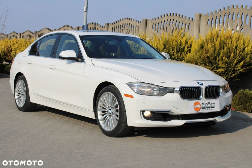 BMW Seria 3 328i xDrive Sport Line - 12