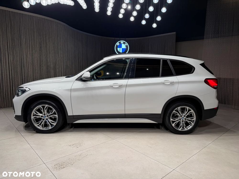 BMW X1 sDrive18i Sport Line - 3