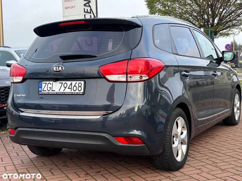 Kia Carens 1.6 GDI Dream Team Edition - 7