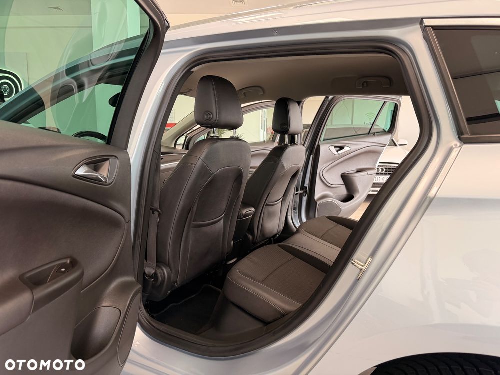 Opel Astra - 24