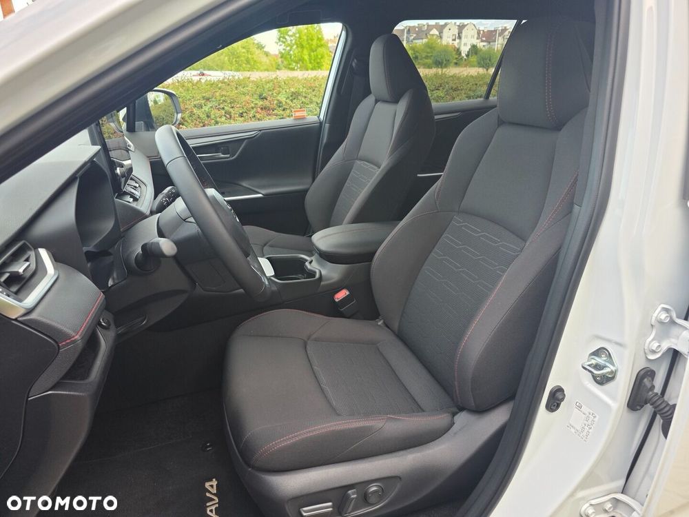 Toyota RAV4 - 18