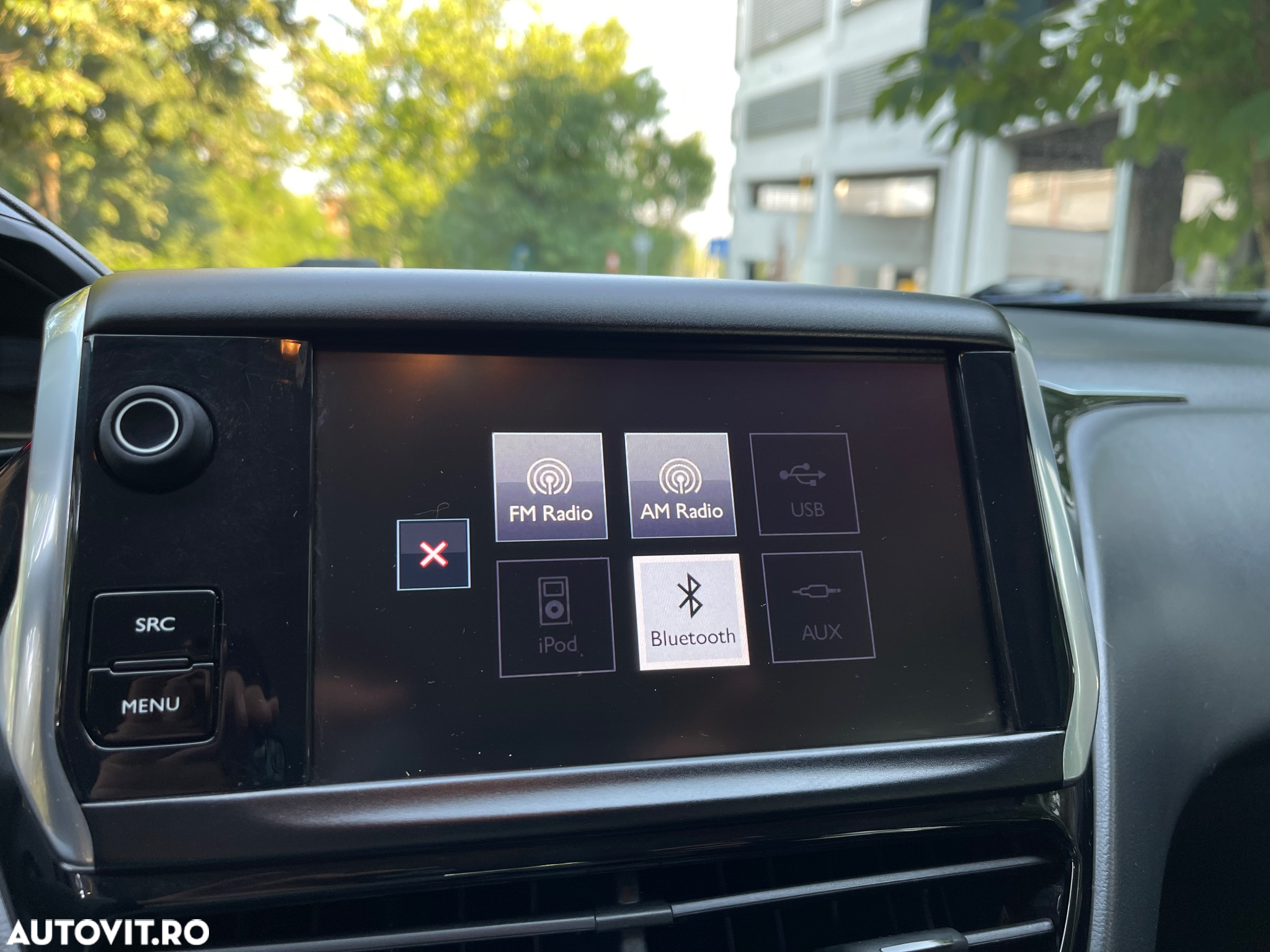 Peugeot 208 1.2 L PureTech Allure - 4