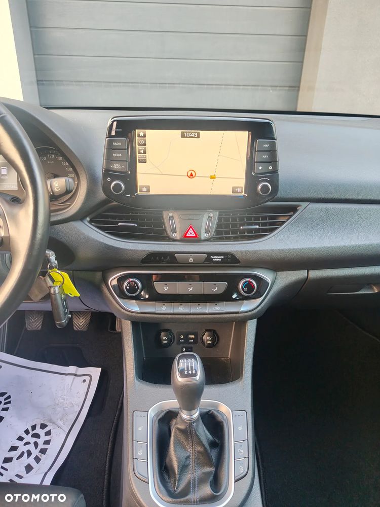 Hyundai i30 1.6 CRDI Select - 14