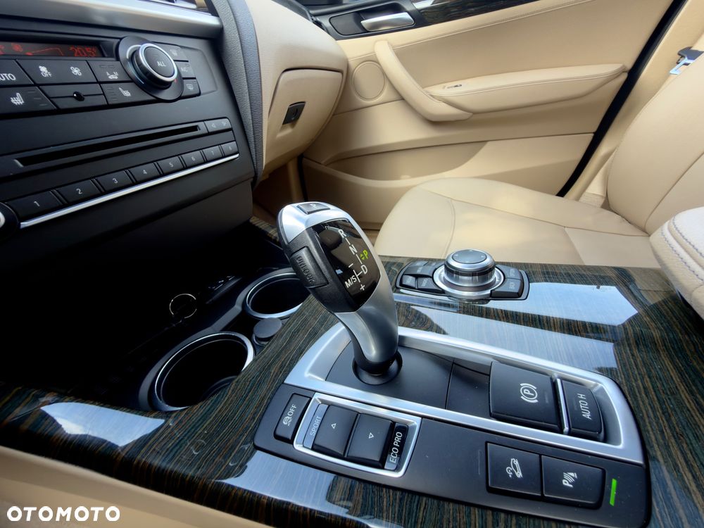 BMW X3 xDrive20d - 27