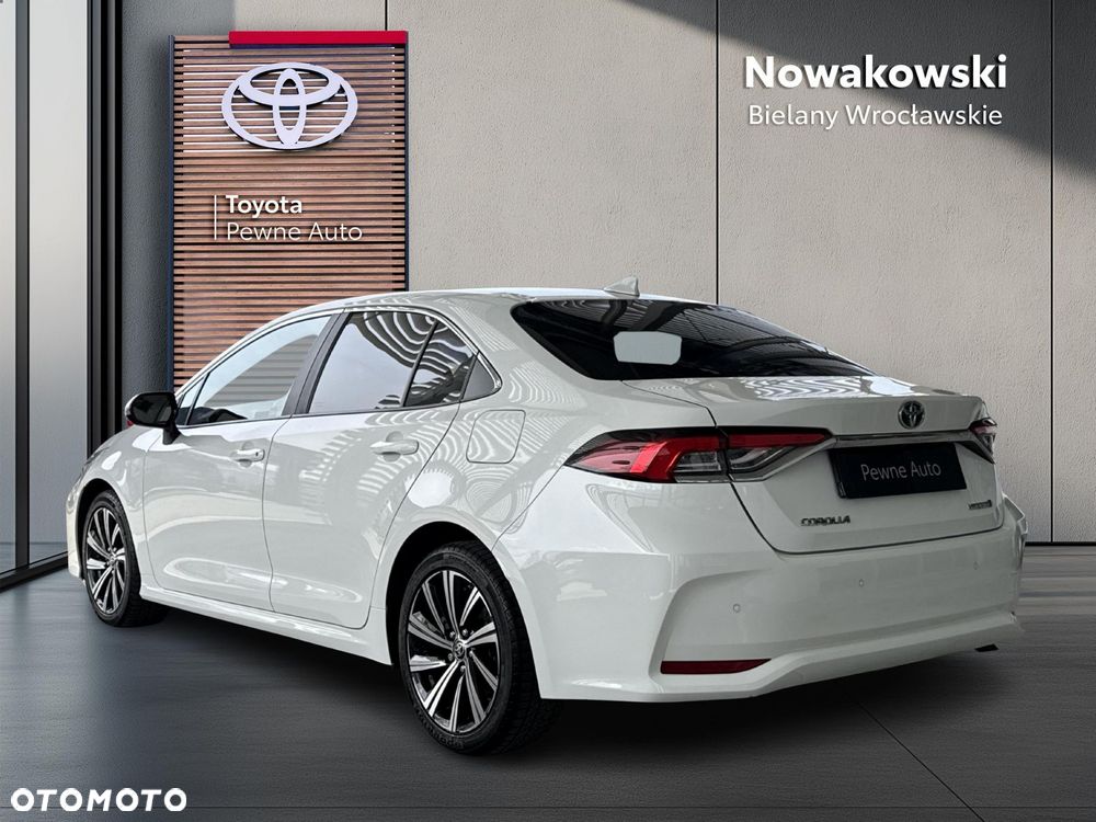 Toyota Corolla 1.8 Hybrid Comfort - 3