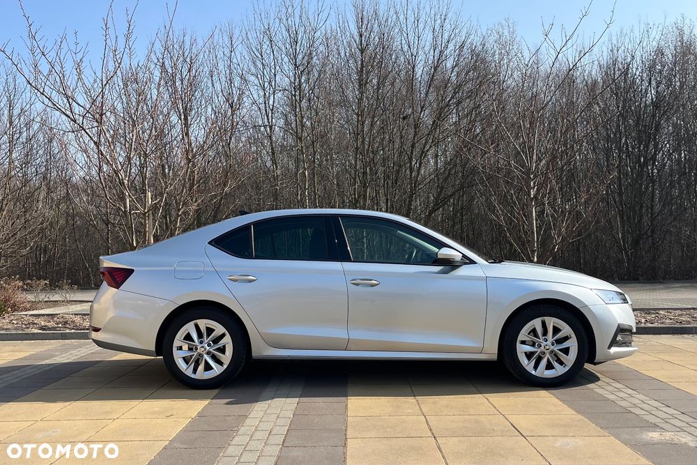 Skoda Octavia ver-1-5-tsi-act-ambition - 3