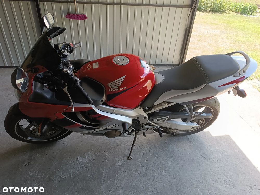Honda CBR - 3