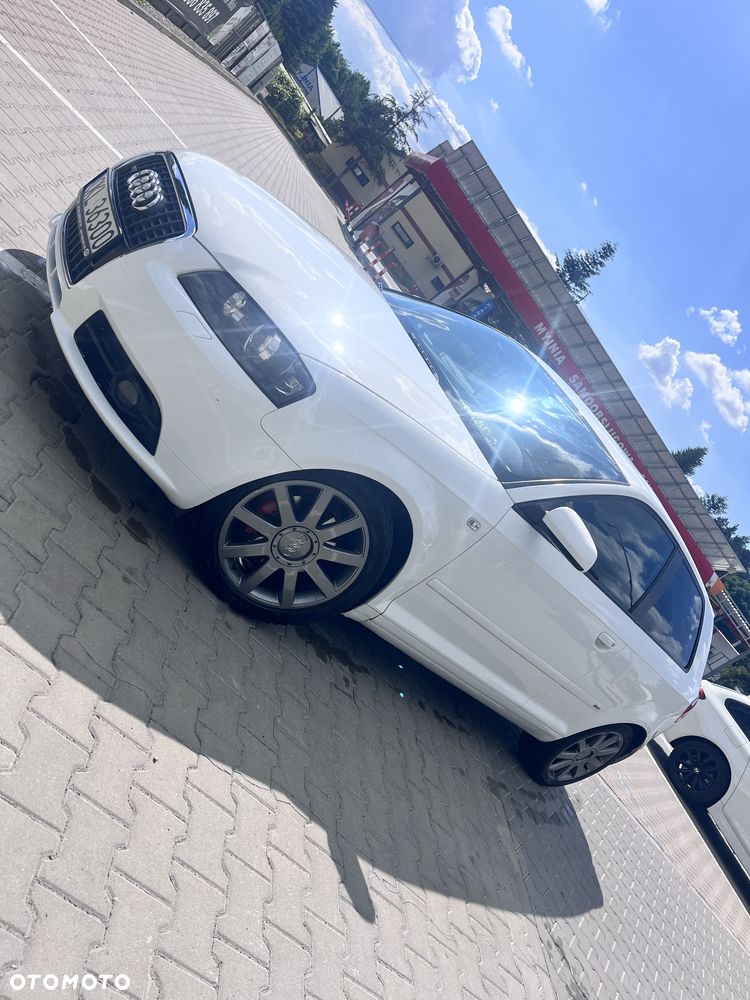 Audi A3 Sportback - 1