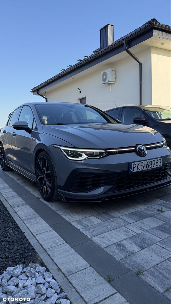 Volkswagen Golf - 2