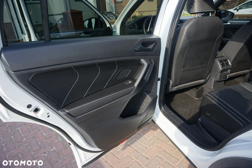 Volkswagen Tiguan 2,0 TSI OPF 4Motion DSG Elegance - 23