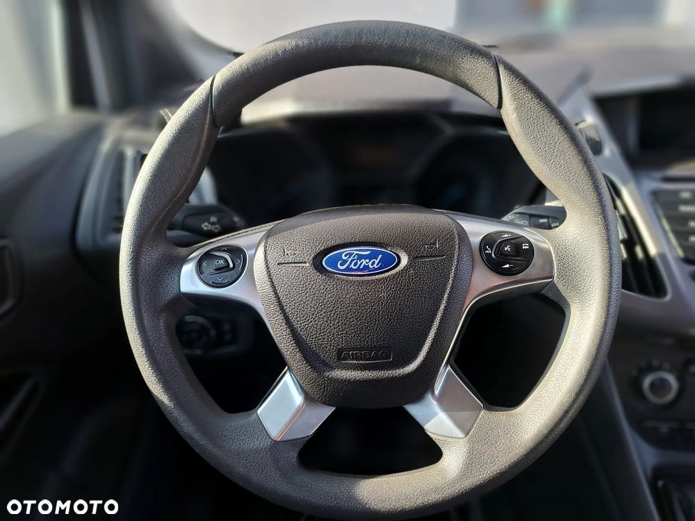 Ford Tourneo Connect ver-1-0-ecoboost-start--stop-titanium - 11