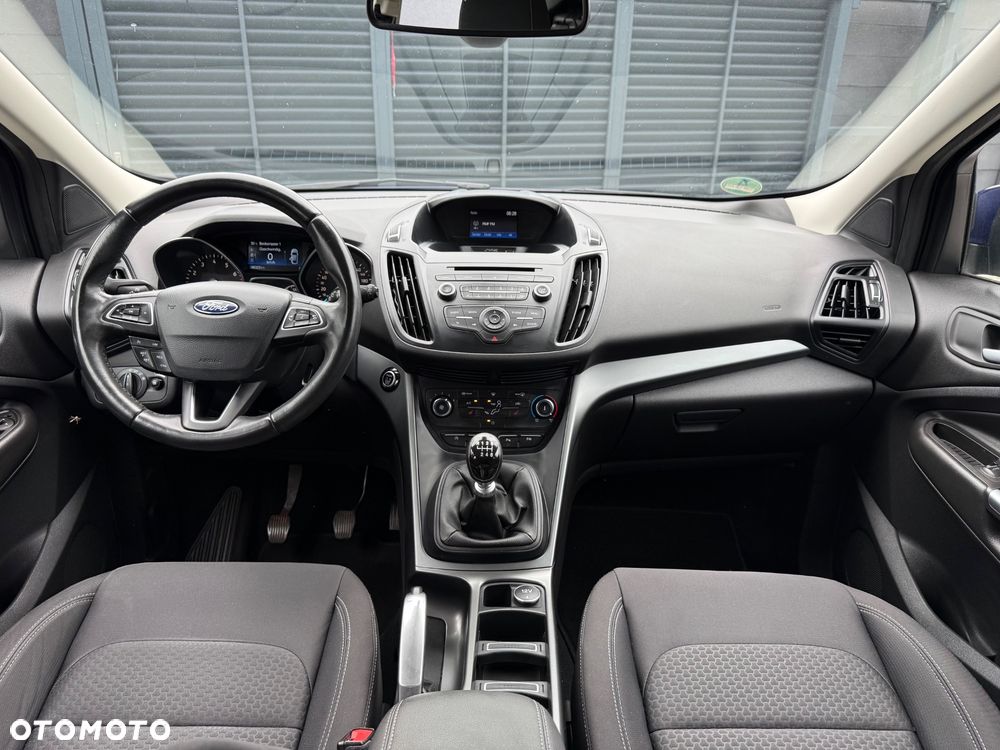 Ford Kuga 1.5 EcoBoost 2x4 Cool & Connect - 8