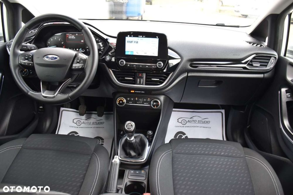 Ford Fiesta 1.0 EcoBoost S&S TITANIUM - 5