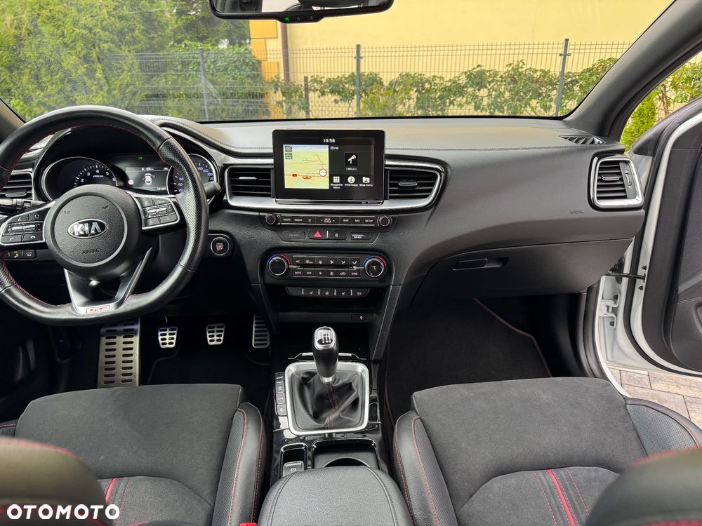 Kia ProCeed 1.6 T-GDI OPF GT - 28