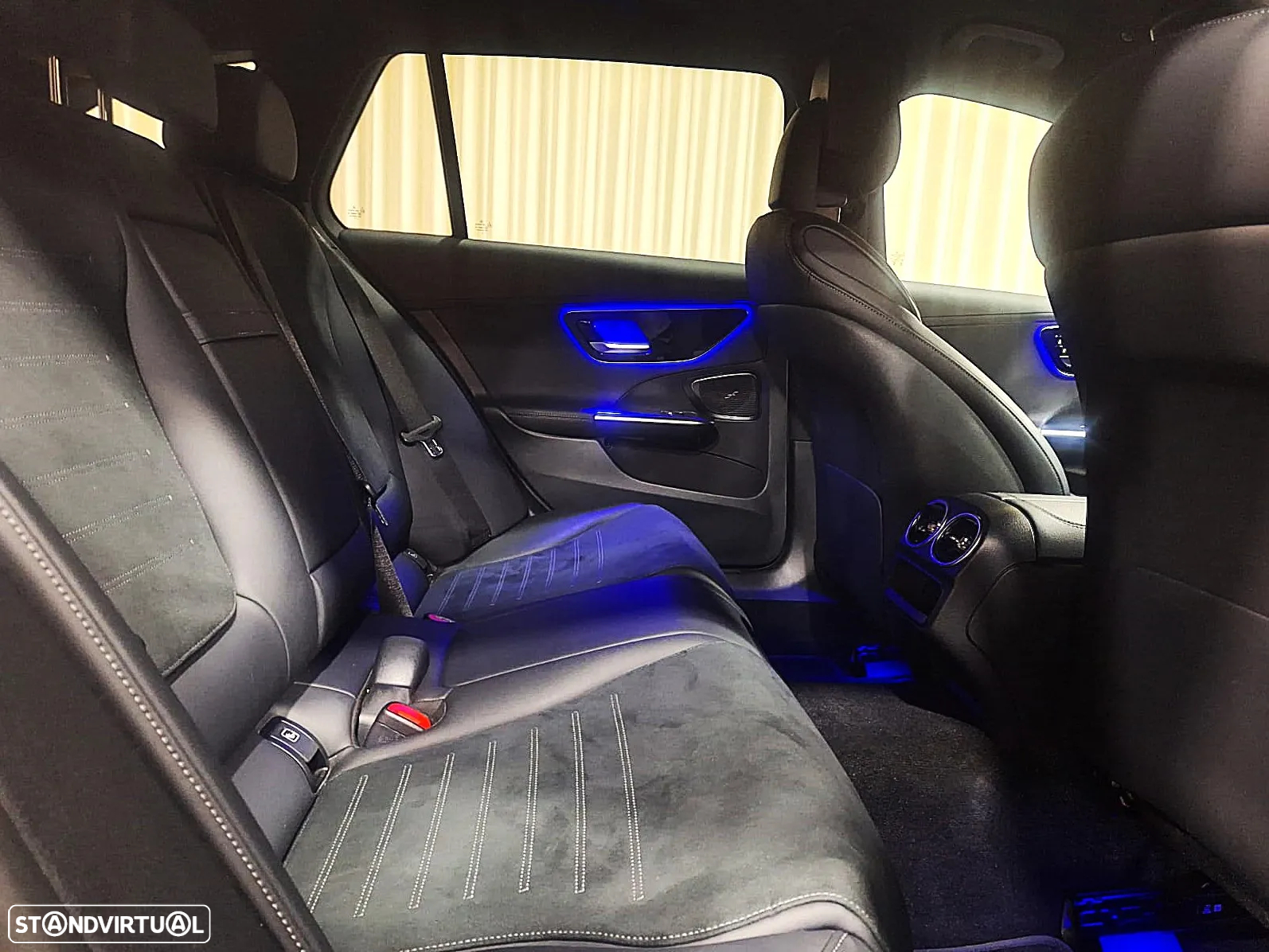 Mercedes-Benz C 300 e AMG Line - 22