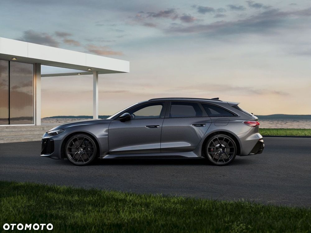 Audi RS5 Avant - 3