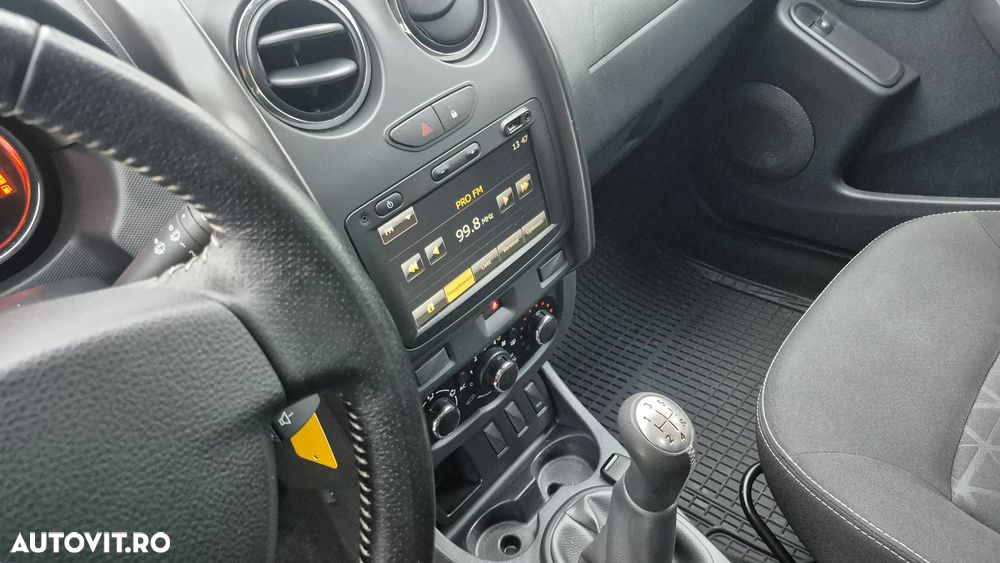 Dacia Duster 1.6 16V 105 4x2 Celebration - 9