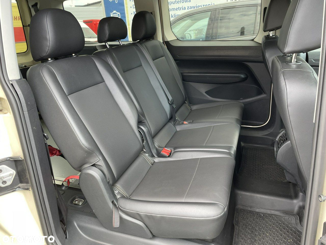Volkswagen Caddy 2.0 TDI BMT (7-Si.) DSG Edition Maxi - 18