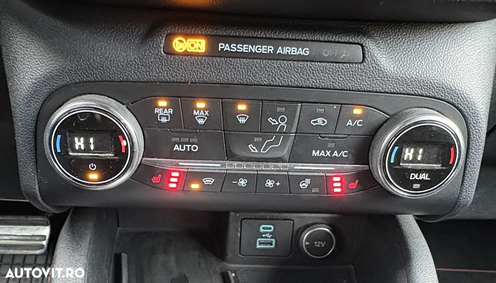 Ford Kuga 2.0 EcoBlue 4x4 Aut. ST-LINE X - 12