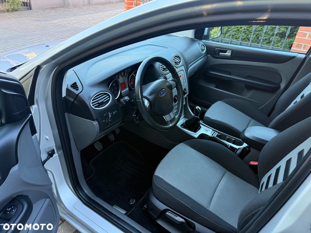Ford Focus 1.6 Comfort X / 100 - 20
