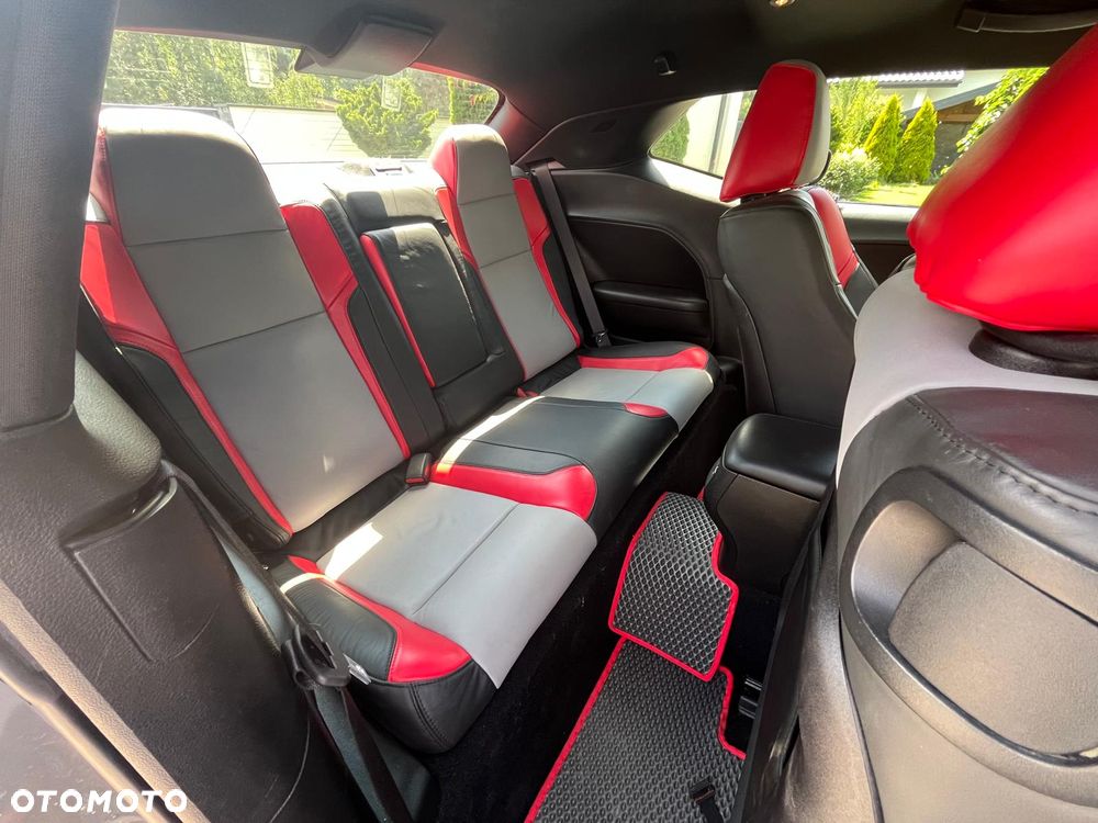 Dodge Challenger 3.6 SXT Plus - 14