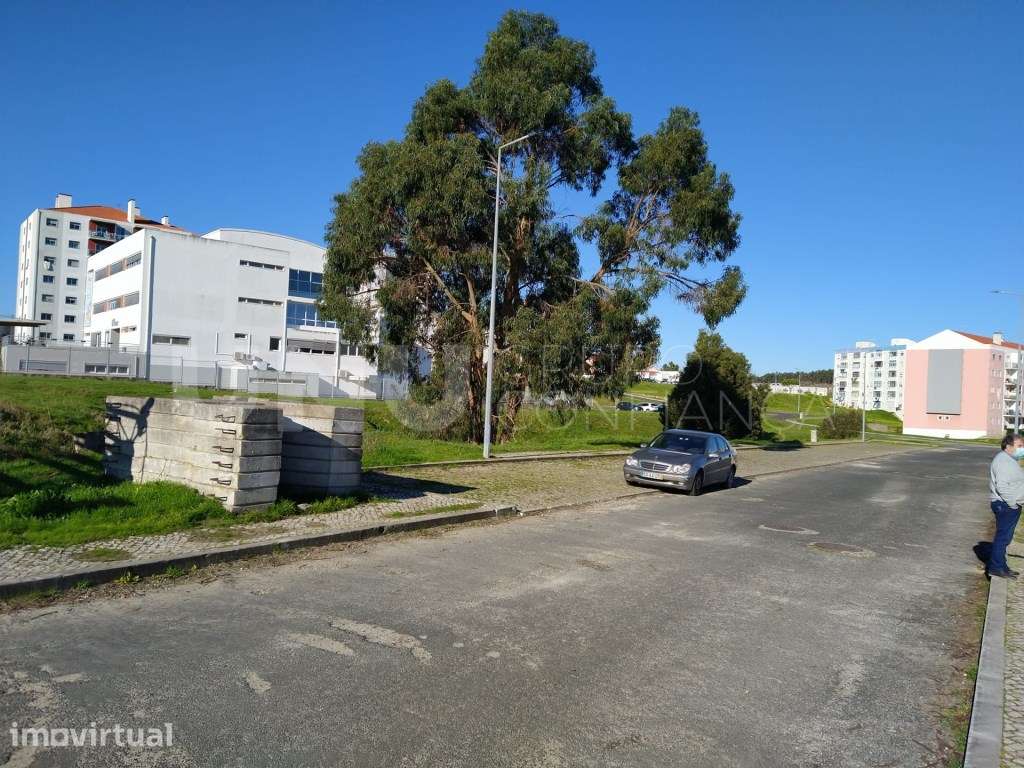 Lote de Terreno destinado a construção multifamiliar, para venda em... - Grande imagem: 3/11