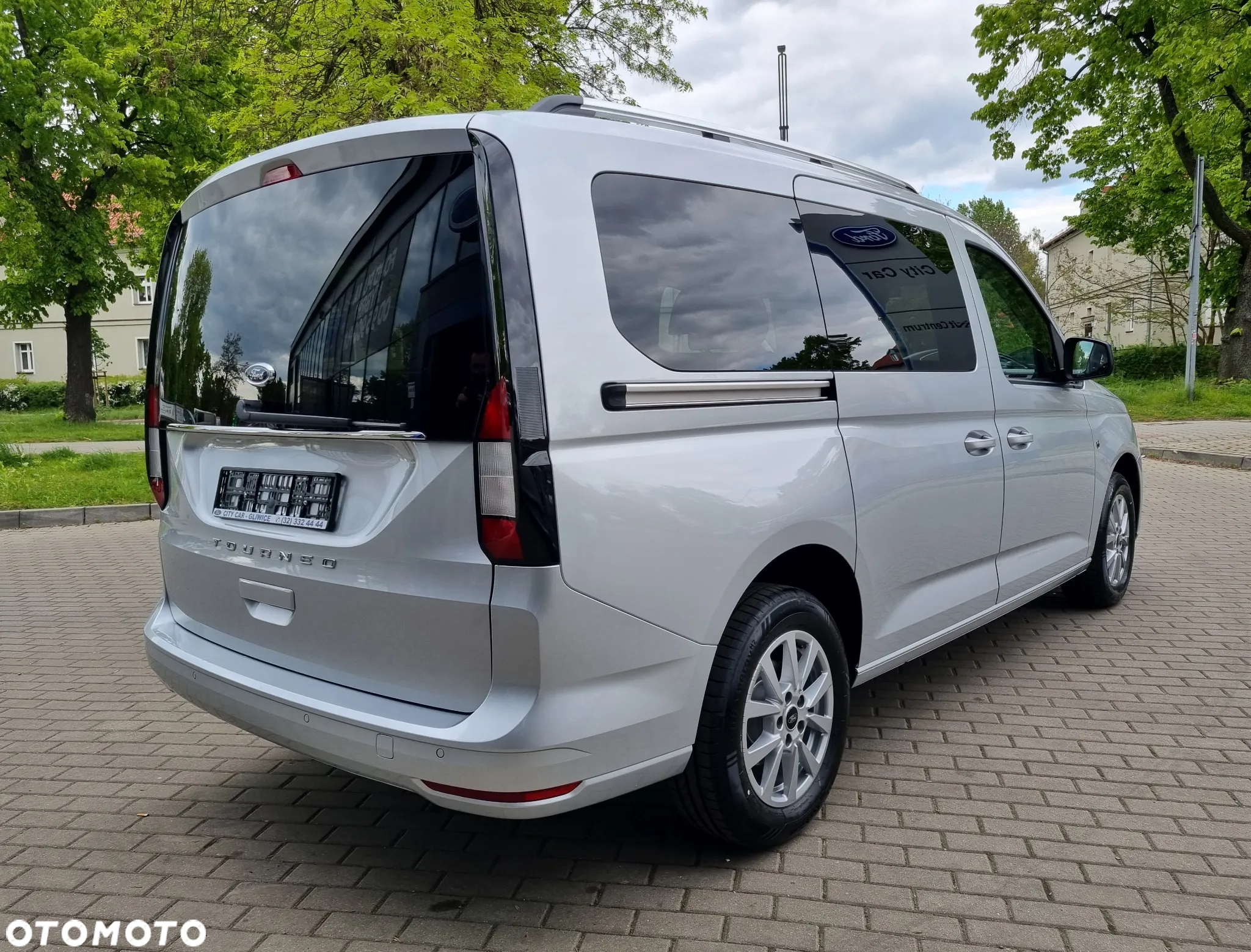 Ford Tourneo Connect Grand 2.0 EcoBlue Titanium - 8