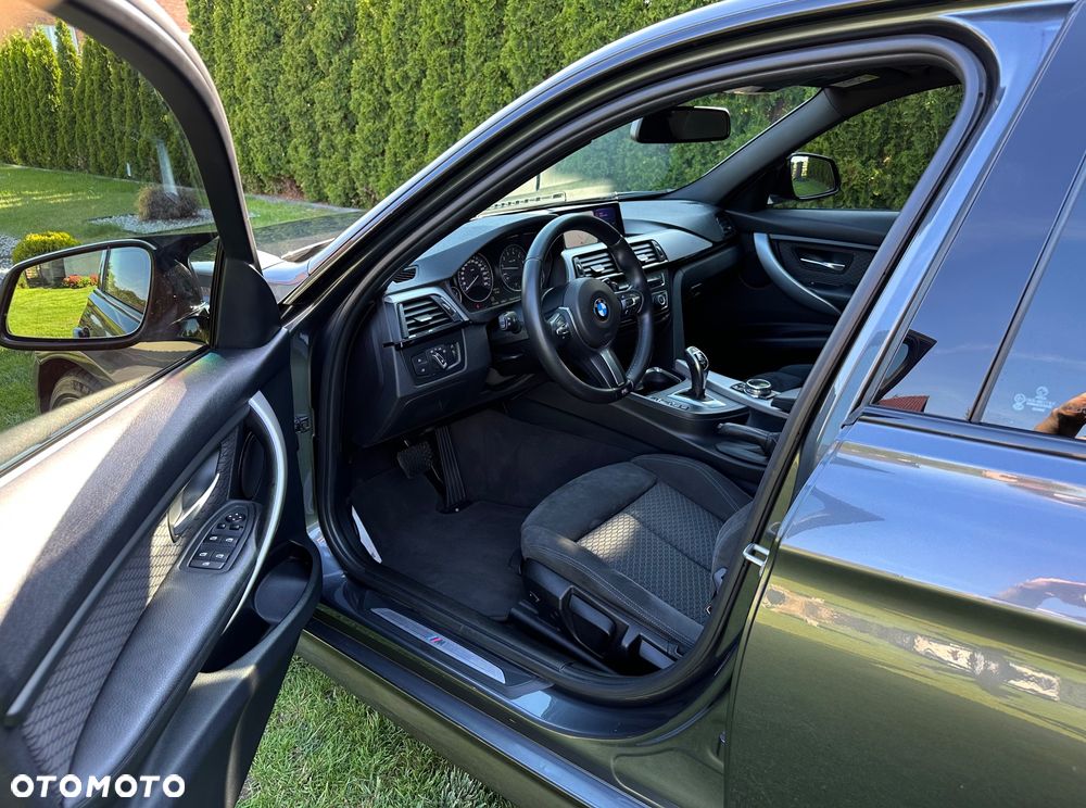 BMW Seria 3 328i Sport-Aut Sport Line - 26