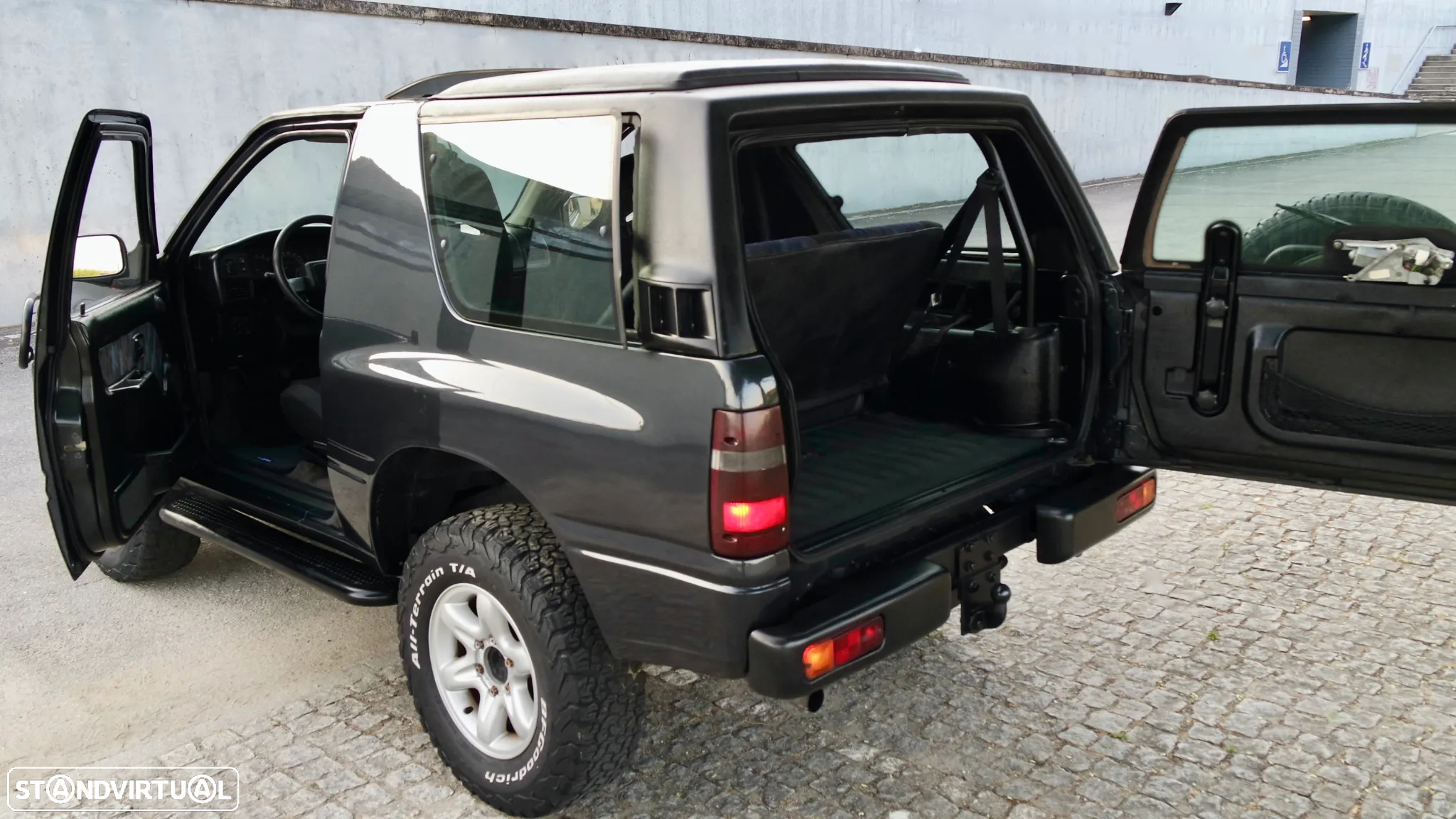 Opel Frontera 2.5 TD Sport Softtop - 30