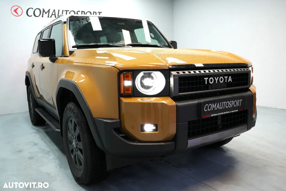 Toyota Land Cruiser - 1