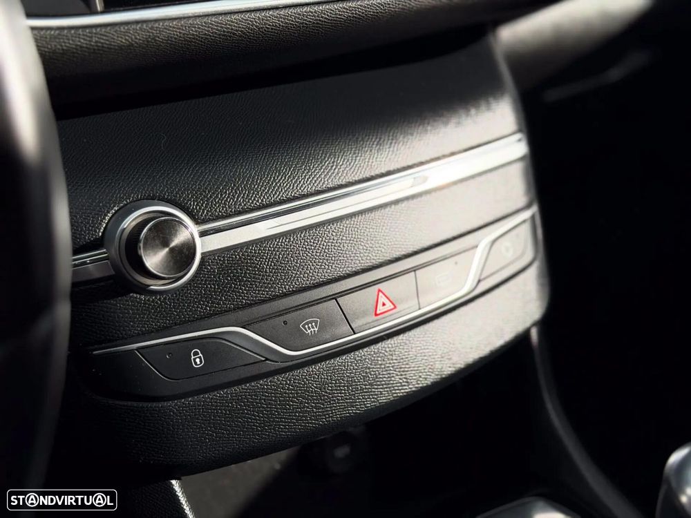 Peugeot 308 SW 1.5 BlueHDi Style - 23